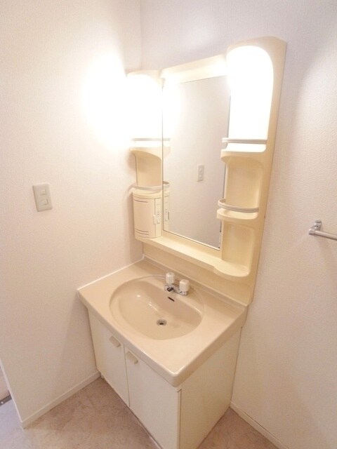 グランディール山中の物件内観写真