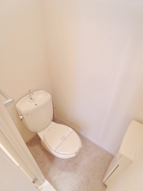 グランディール山中の物件内観写真