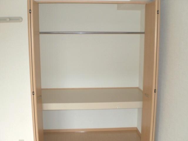 リビングタウン三ッ木Cの物件内観写真