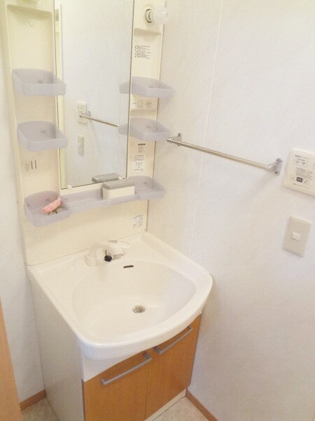 リビングタウン三ッ木Cの物件内観写真