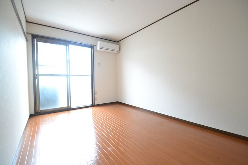 グランデュール松原の物件内観写真