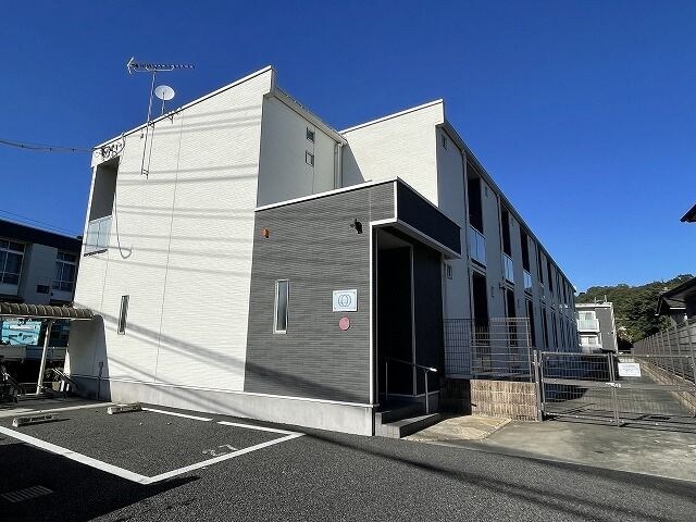 レオネクストフロレゾンAの物件外観写真