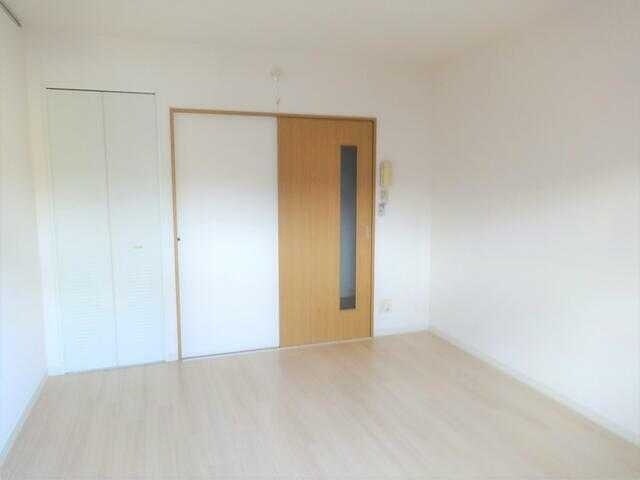 ホワイトレジデンスの物件内観写真