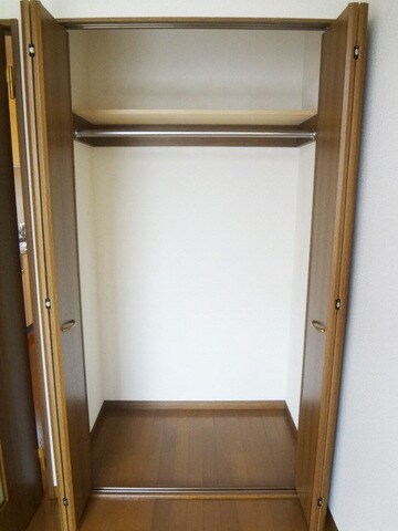 アンプルールクラージュ仲原 の物件内観写真