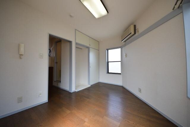 ルーブル子安の物件内観写真