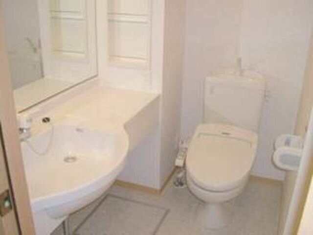 リヴェール石田の物件内観写真