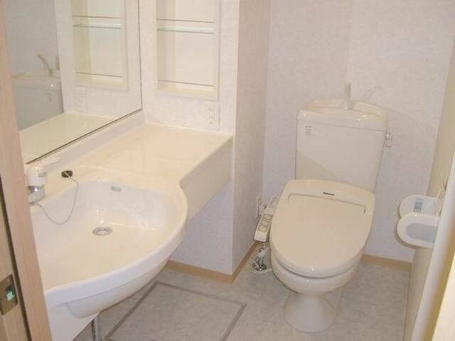 リヴェール石田の物件内観写真