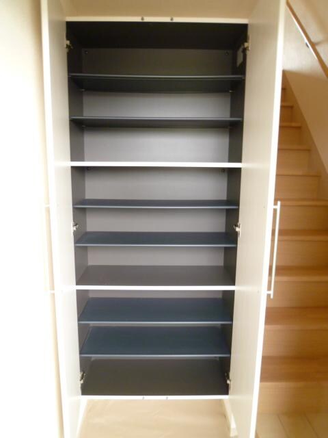 メゾン ソレイユIの物件内観写真