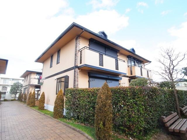 ロイヤルガーデン壱~七番館の物件外観写真