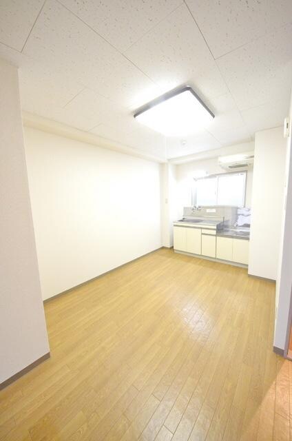 アビニオンの物件内観写真