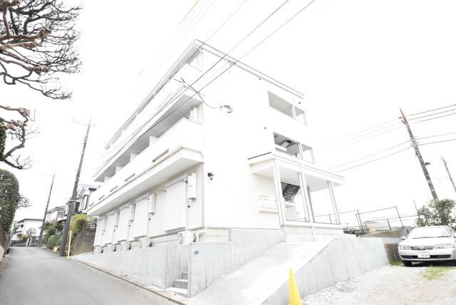 クーネル絹ヶ丘の物件外観写真