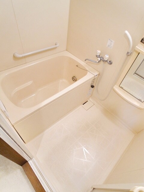 ウィスタリアガーデンの物件内観写真