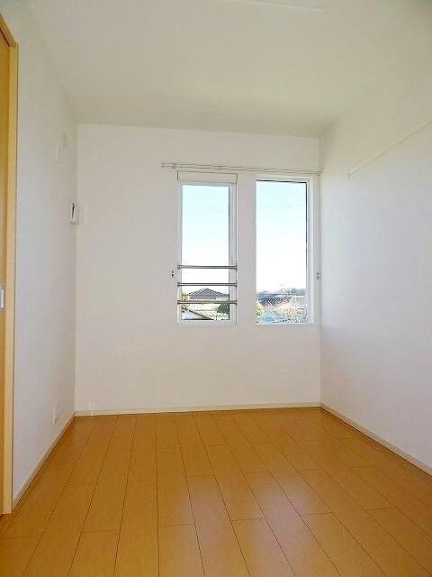 リリーガーデンの物件内観写真