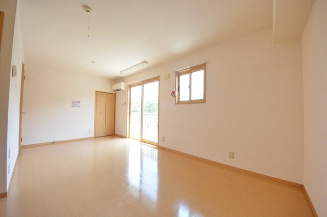 ツインオークスコートNの物件内観写真