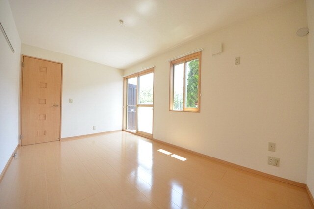 ツインオークスコートNの物件内観写真