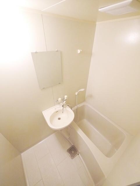 アドニス・015の物件内観写真