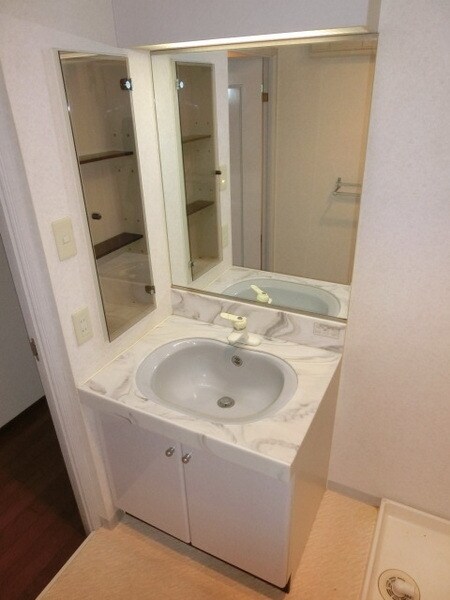 ライオンズヒルズ松戸の物件内観写真