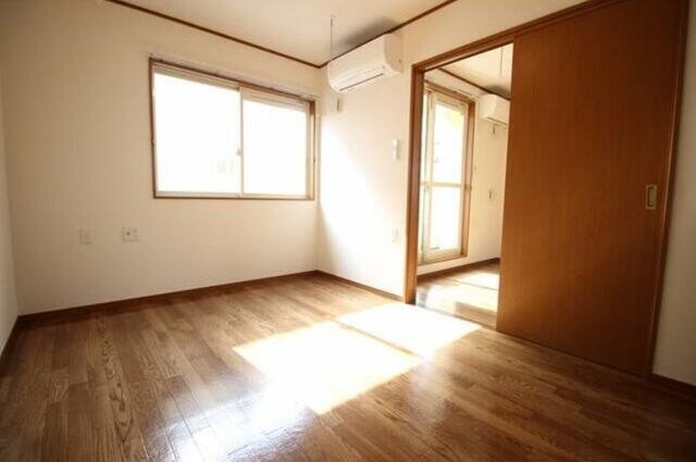 スカイピーク弐番館の物件内観写真