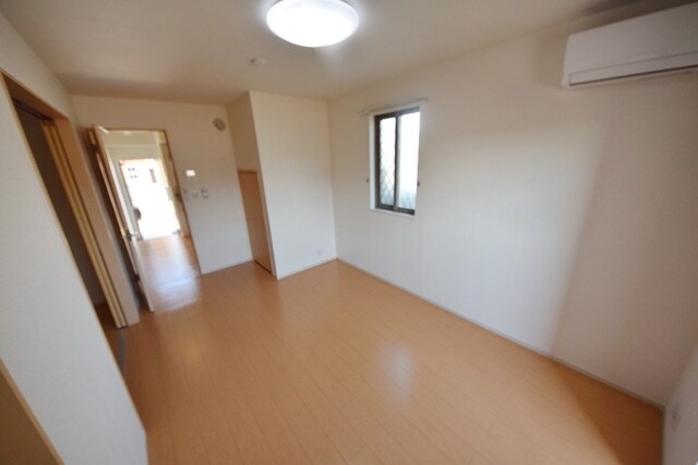 ノイクラールの物件内観写真