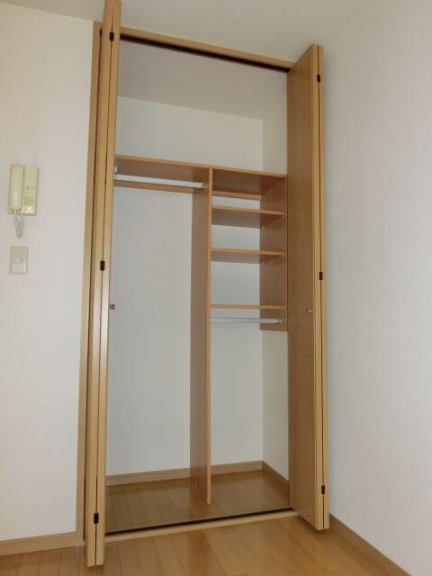 リバーアップ六実の物件内観写真