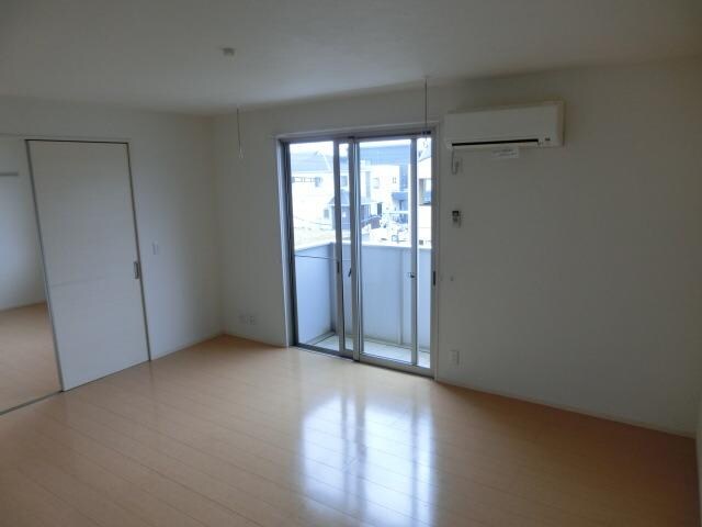 センターフィールド Bの物件内観写真