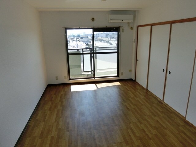 イーストパーク胡録台の物件内観写真