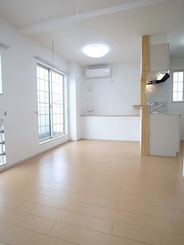 オースティンハウスIIIの物件内観写真