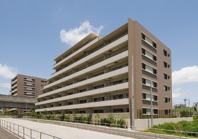 レジディア東松戸の物件外観写真