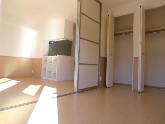 イーズフィールド Bの物件内観写真