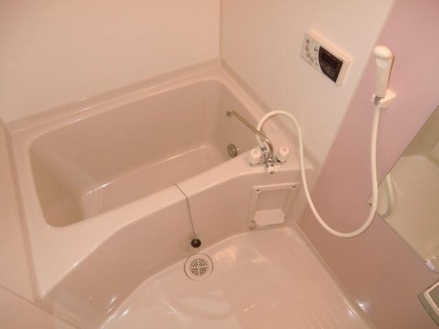 イーズフィールド Bの物件内観写真