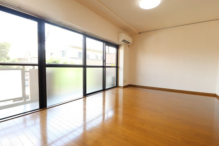 ルーチェ緑が丘 Bの物件内観写真