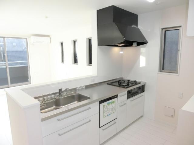 松波貸家の物件内観写真