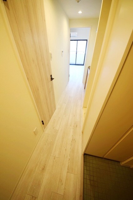 CRESCENT COURTの物件内観写真