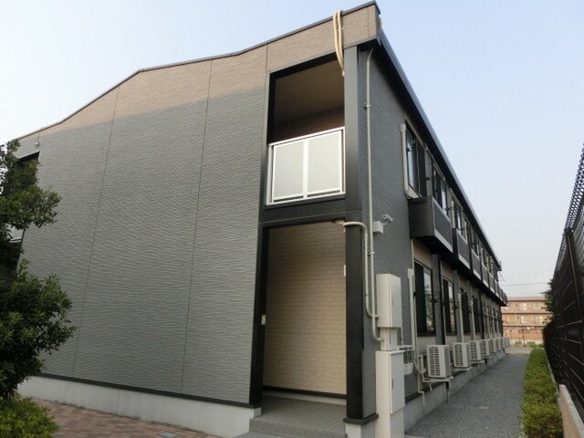 レオパレスクレストタウンBの物件外観写真