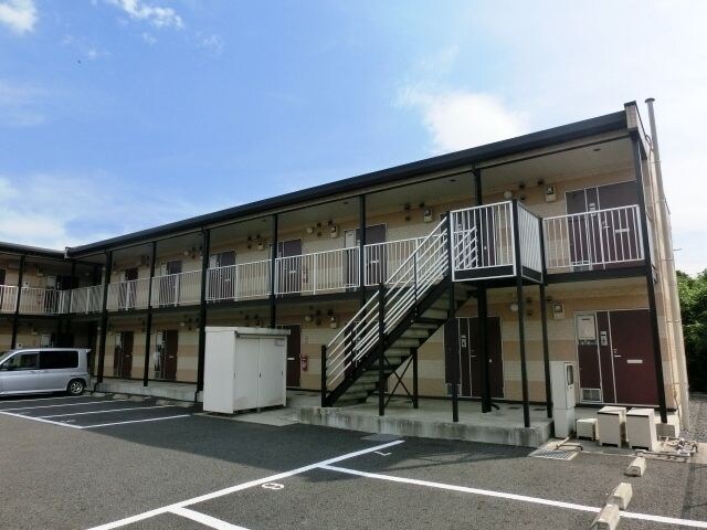 レオパレスプレミールの物件外観写真