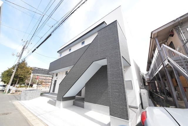 レユシット松戸の物件外観写真