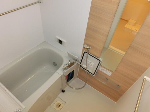 メルヴェーユ三郷中央 Aの物件内観写真