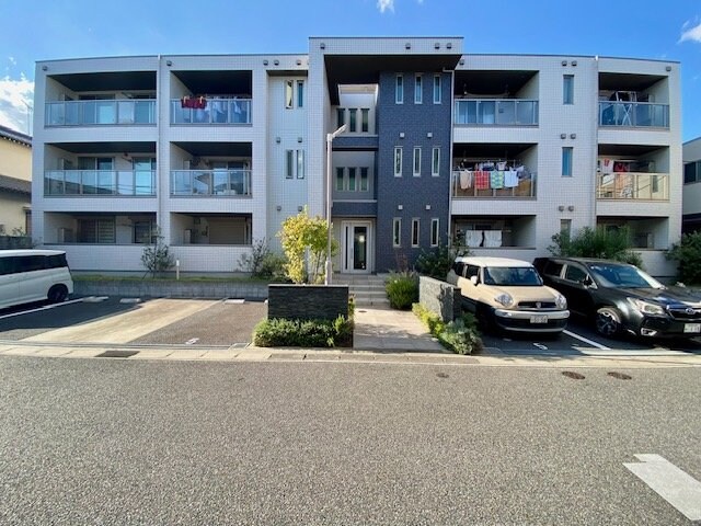 ラシーネ ベルピーノの物件外観写真