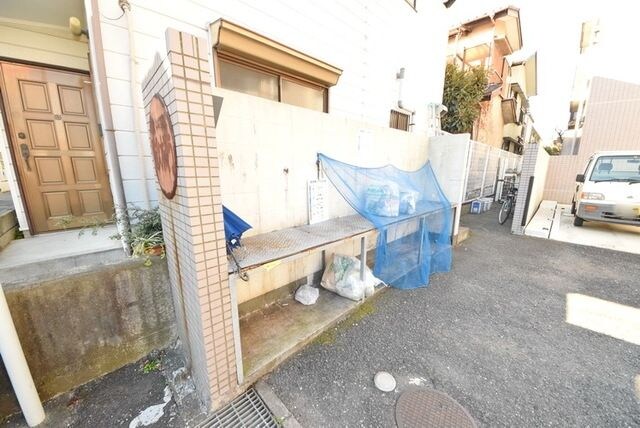 リズ市川平田の物件内観写真