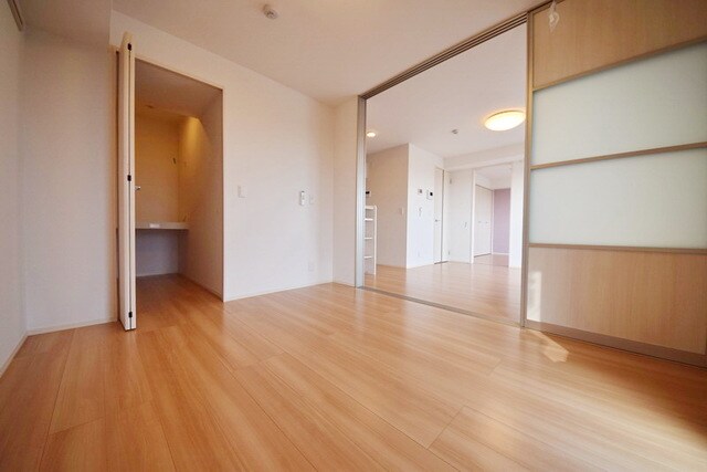 ロイジェントパークスレイクタウンIII E棟の物件内観写真