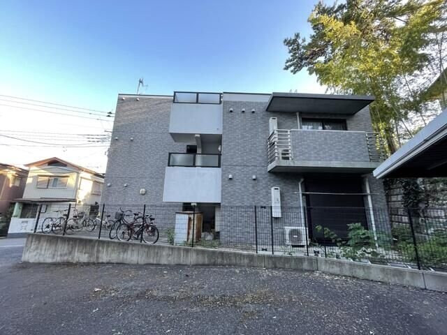 ロイヤル・クレストの物件内観写真