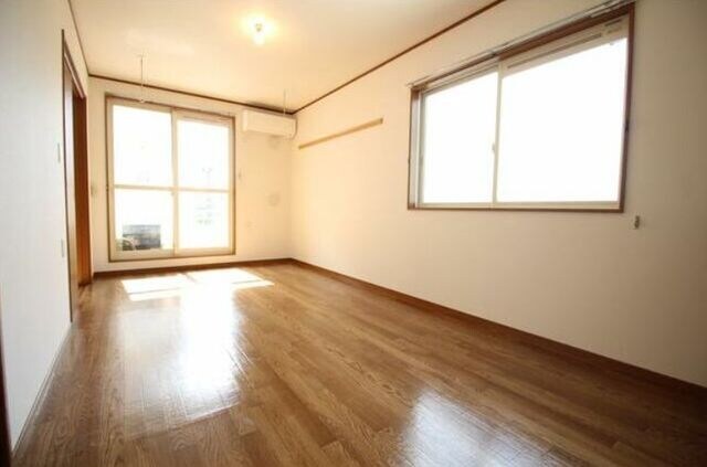 スカイピーク弐番館の物件内観写真
