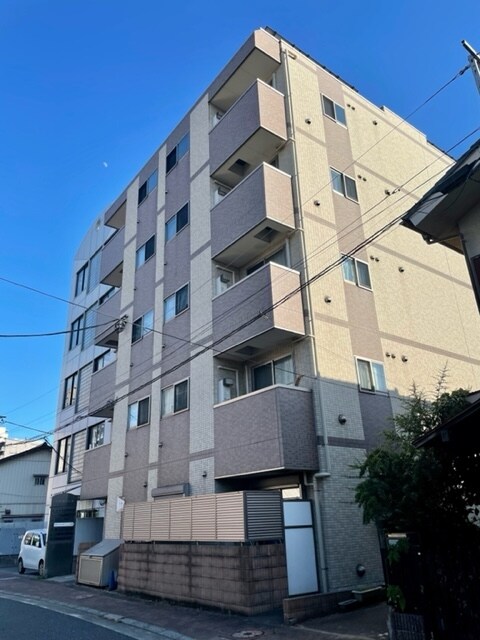 シンシア三番館の物件外観写真