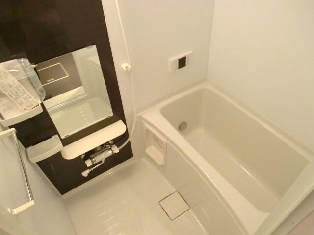 レフィナードカメオカの物件内観写真