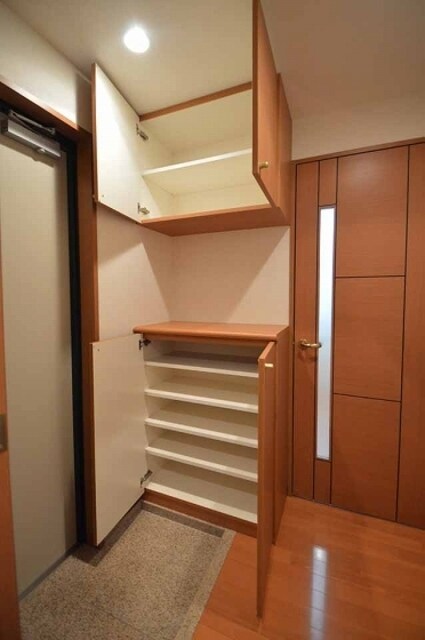 オアシスD棟の物件内観写真