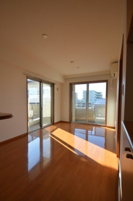 オアシスD棟の物件内観写真