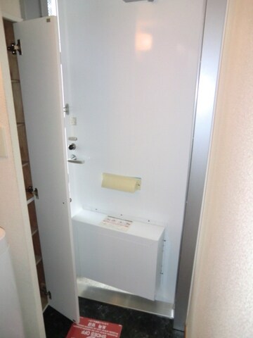 レオパレスコートサイド ヴィラの物件内観写真