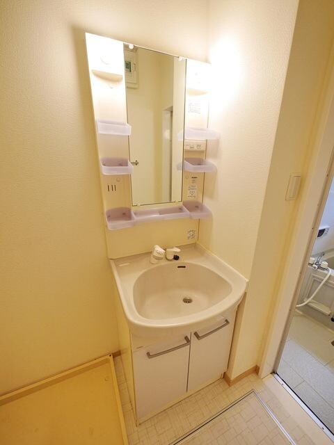 プリムヴェール弐番館の物件内観写真