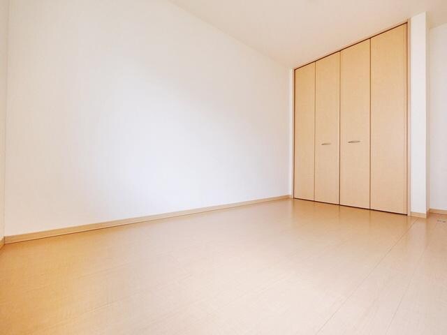 プリムヴェール弐番館の物件内観写真