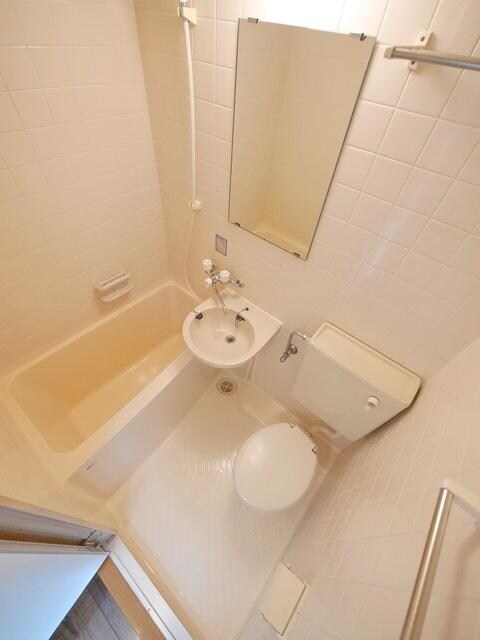 ベルメゾン三郷の物件内観写真